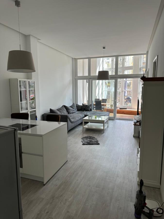Relax-Wohnung Mit Balkon Ueber Die Weisse Elster Лайпциг Екстериор снимка