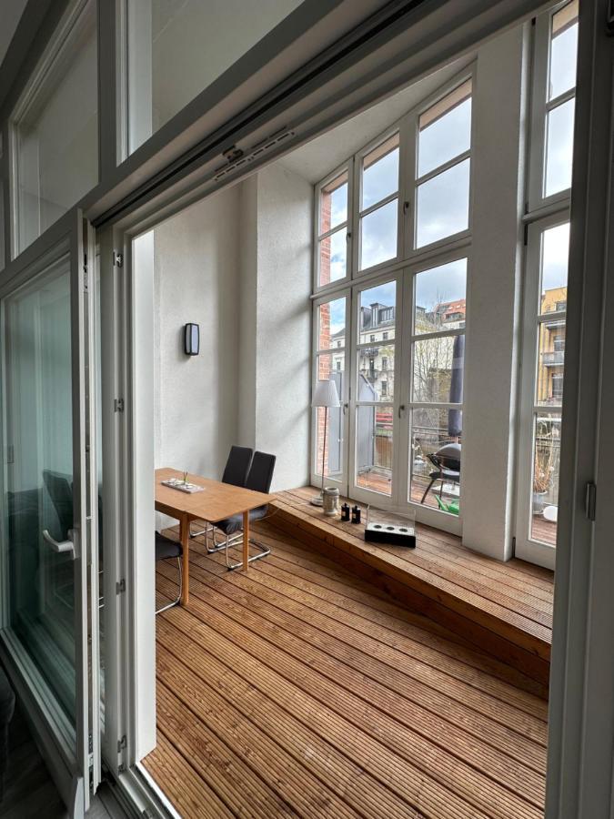 Relax-Wohnung Mit Balkon Ueber Die Weisse Elster Лайпциг Екстериор снимка
