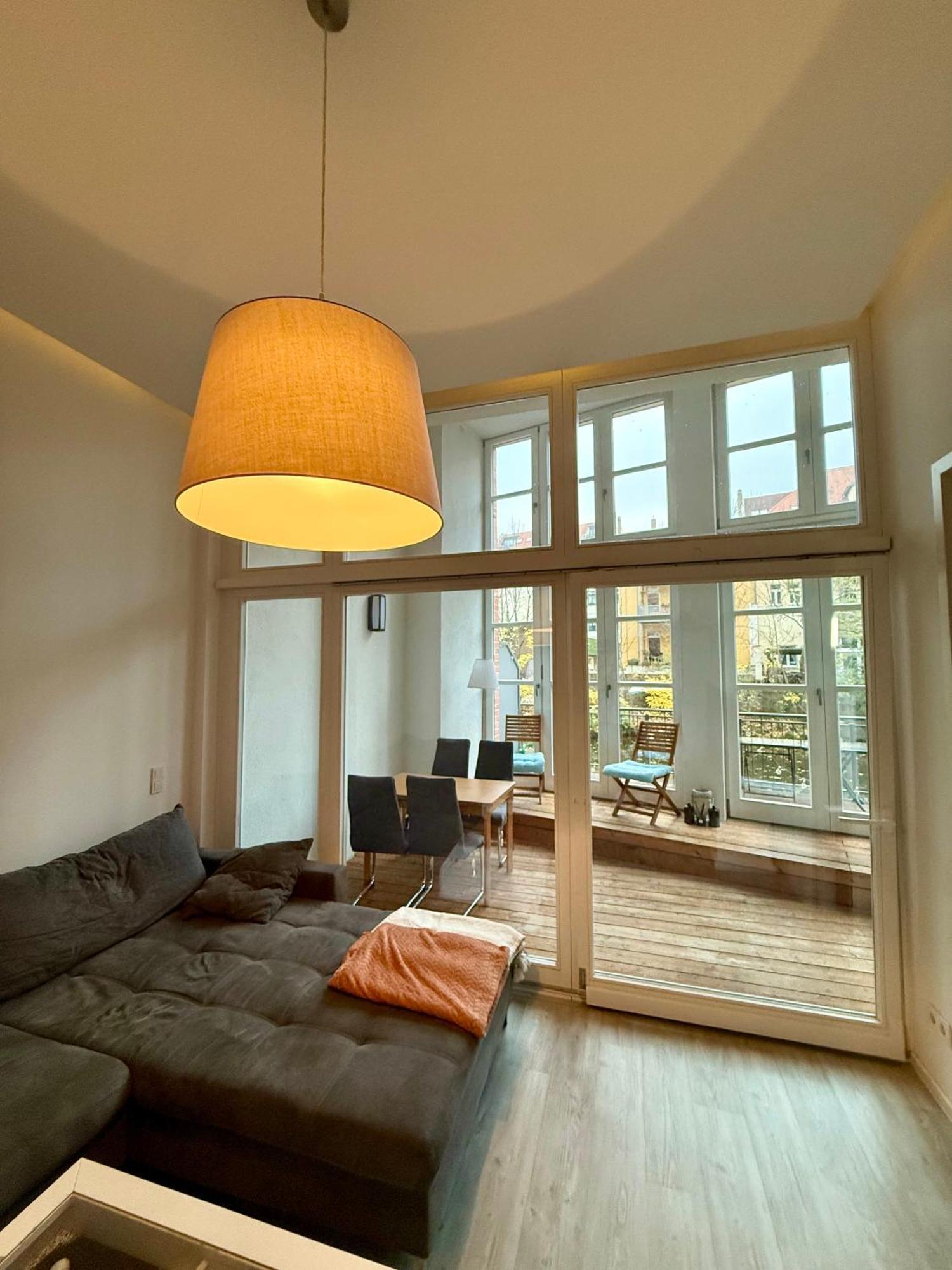Relax-Wohnung Mit Balkon Ueber Die Weisse Elster Лайпциг Екстериор снимка